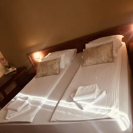 Hotell Bristol 4*