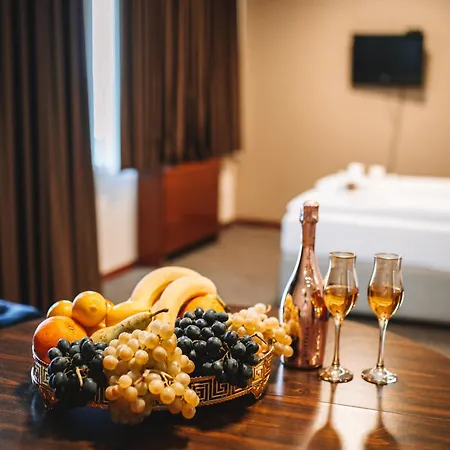 Bristol Hotel 4*
