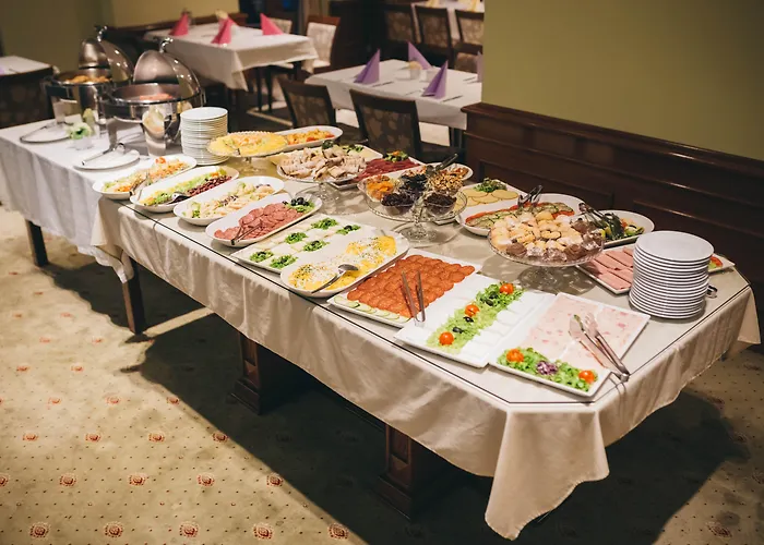 布里斯都酒店 4*